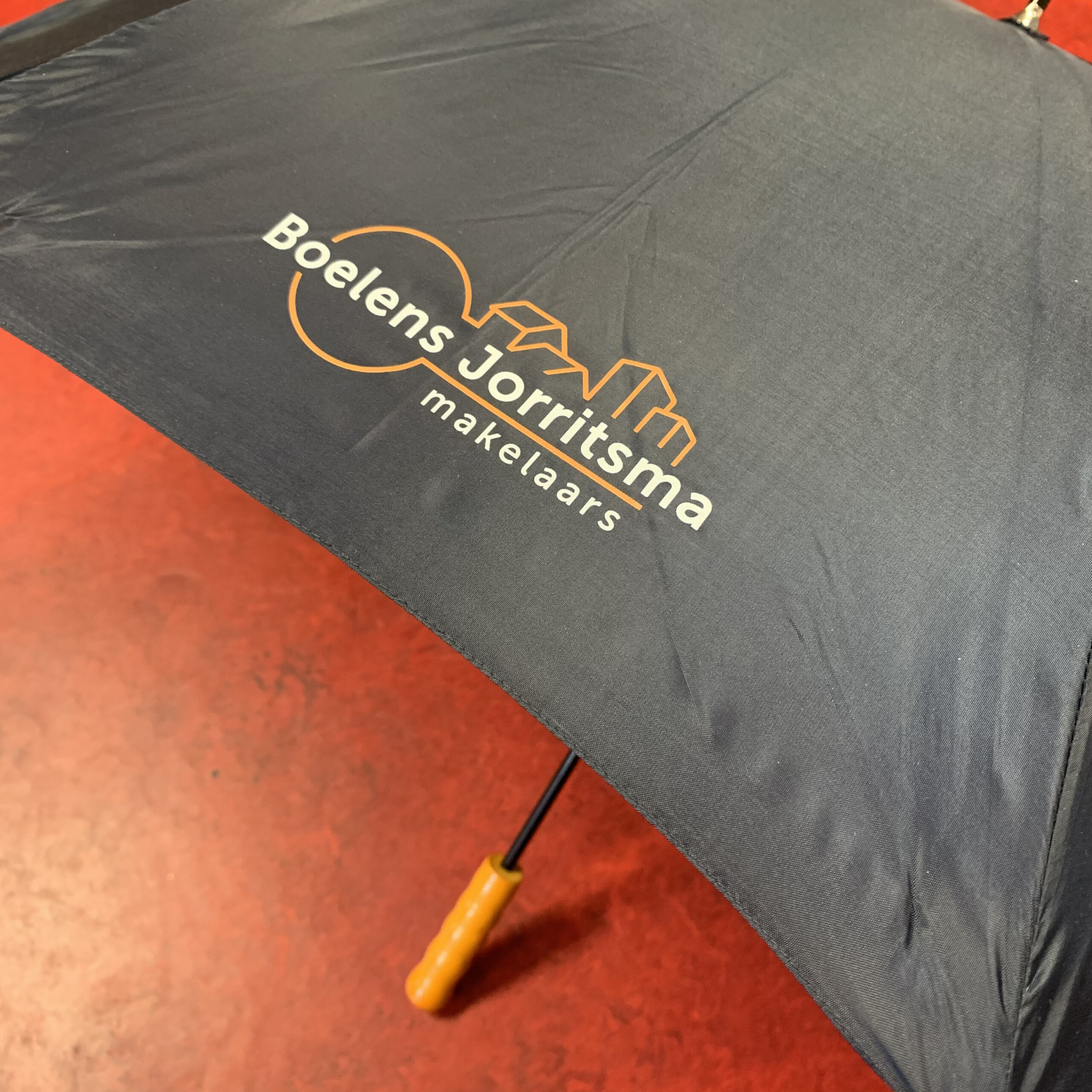 drukkerij kleen Meppel ontwerp ontwerpbureau relatiegeschenken reclame paraplu